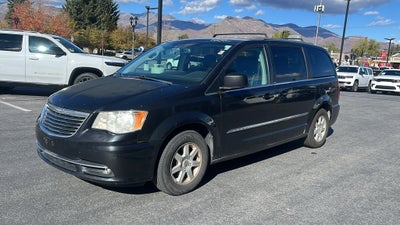 2013 Chrysler Town & Country Touring