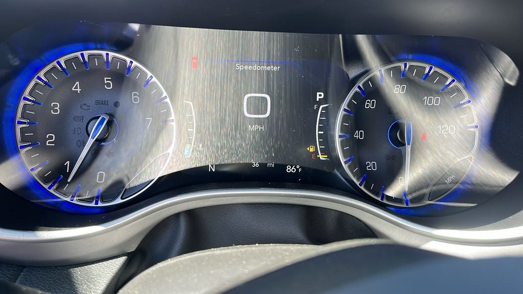 2027 Chrysler Pacifica Select