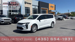 2027 Chrysler Pacifica Select