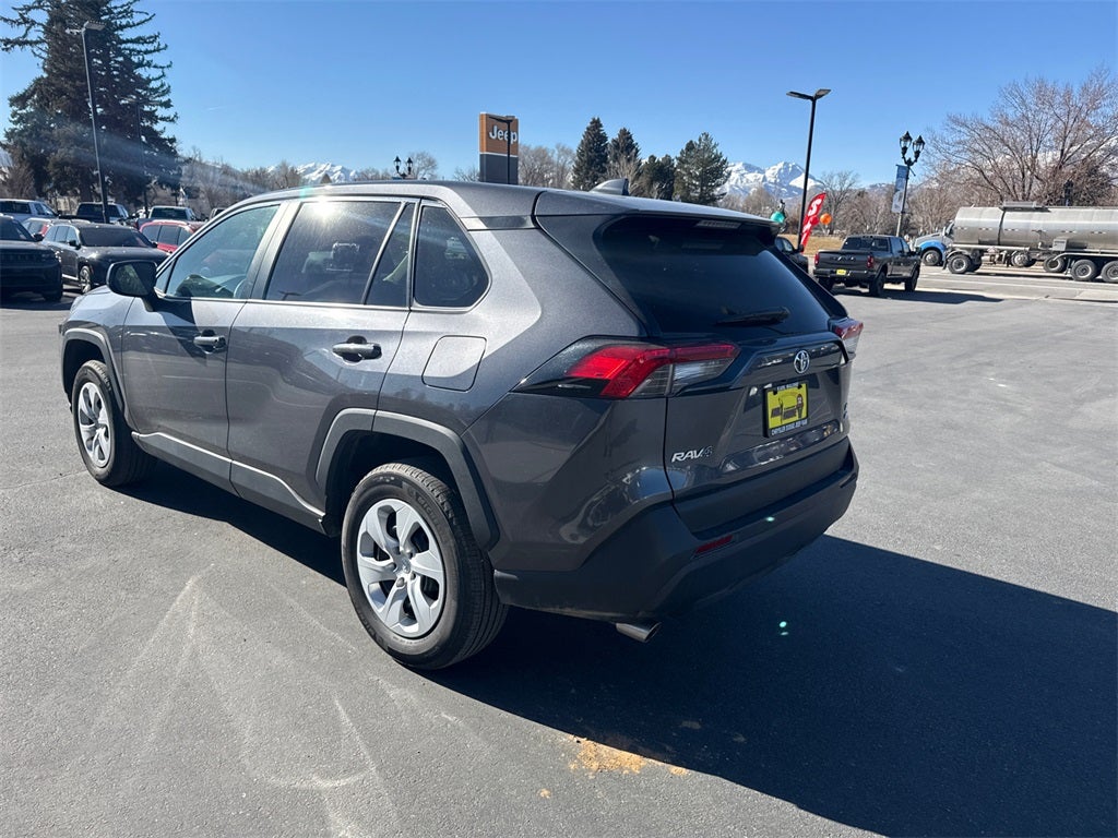 2024 Toyota RAV4 LE