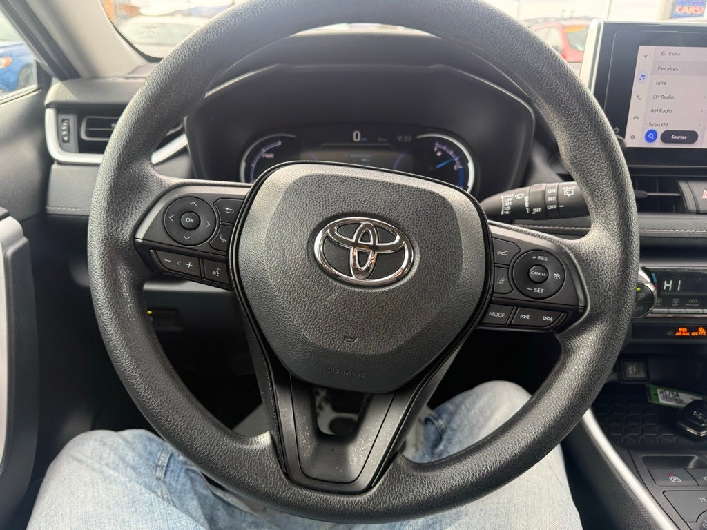 2024 Toyota RAV4 Hybrid XLE