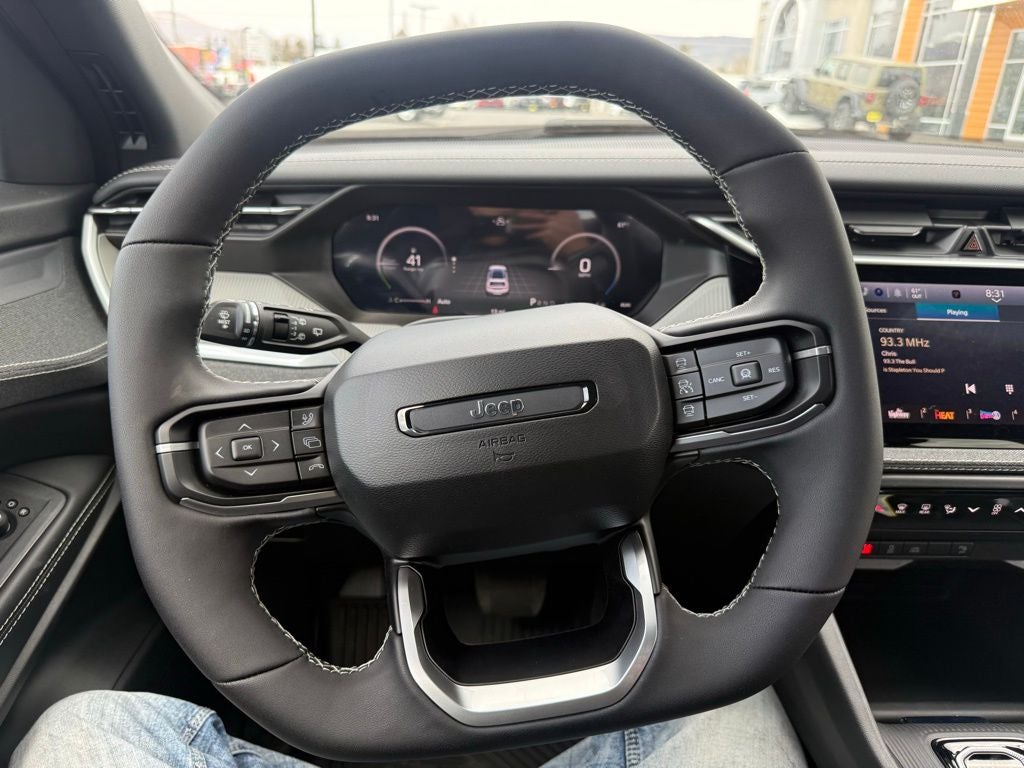 2026 Jeep Cherokee Laredo