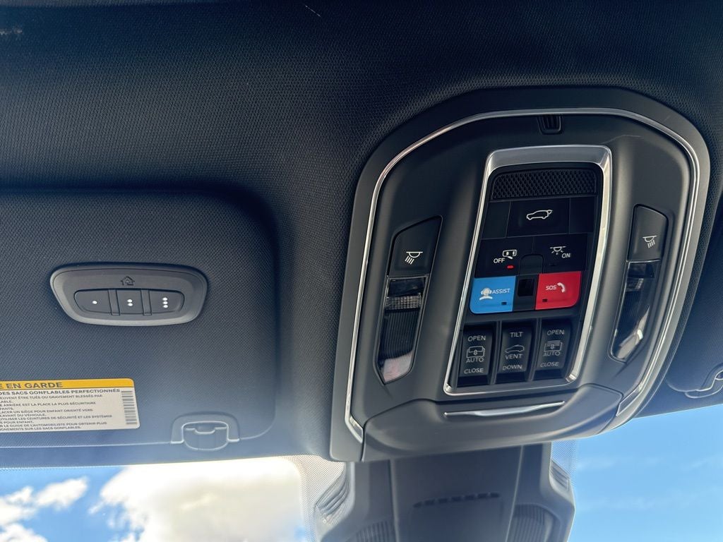 2026 Jeep Cherokee Overland