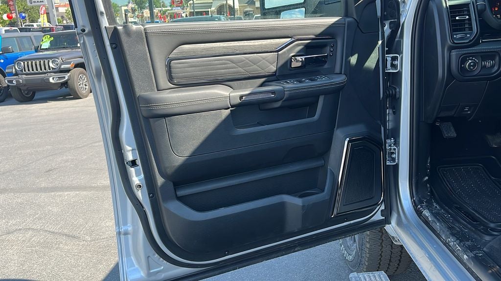 2026 RAM 3500 Limited