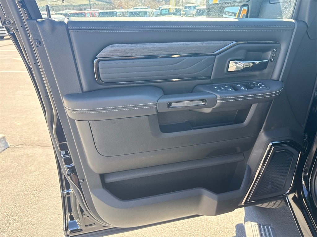 2026 RAM 3500 Limited