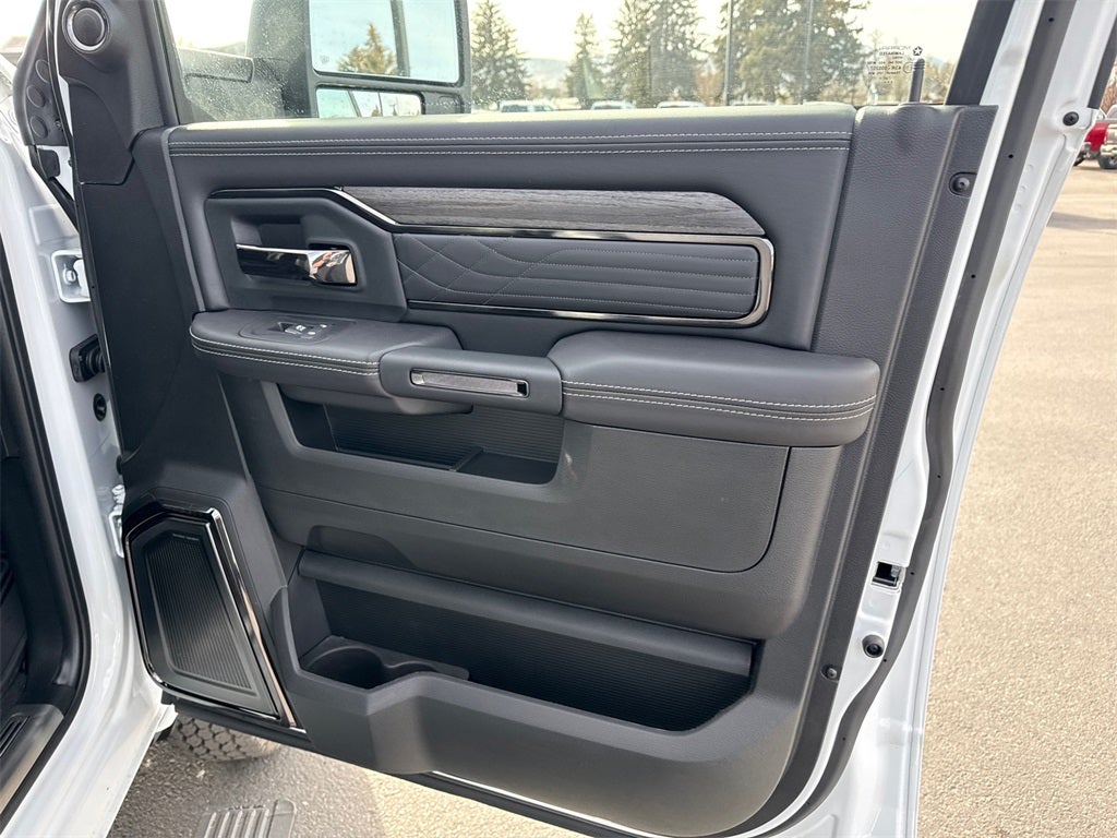 2026 RAM 3500 Limited