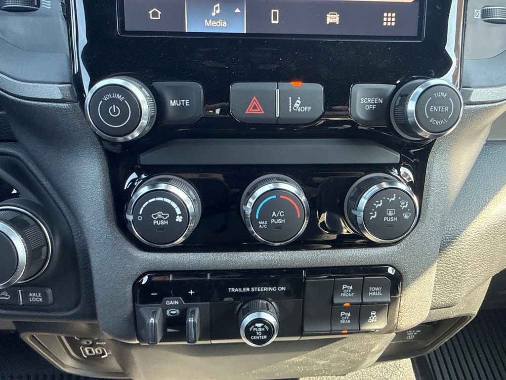 2026 RAM 1500 Warlock