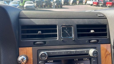 2011 Lincoln Navigator Base