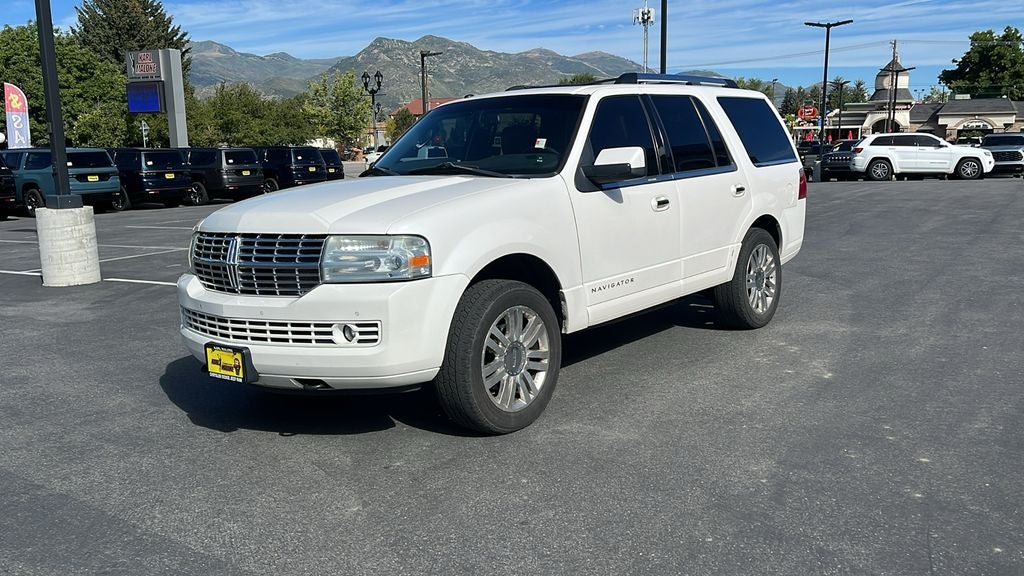 2011 Lincoln Navigator Base