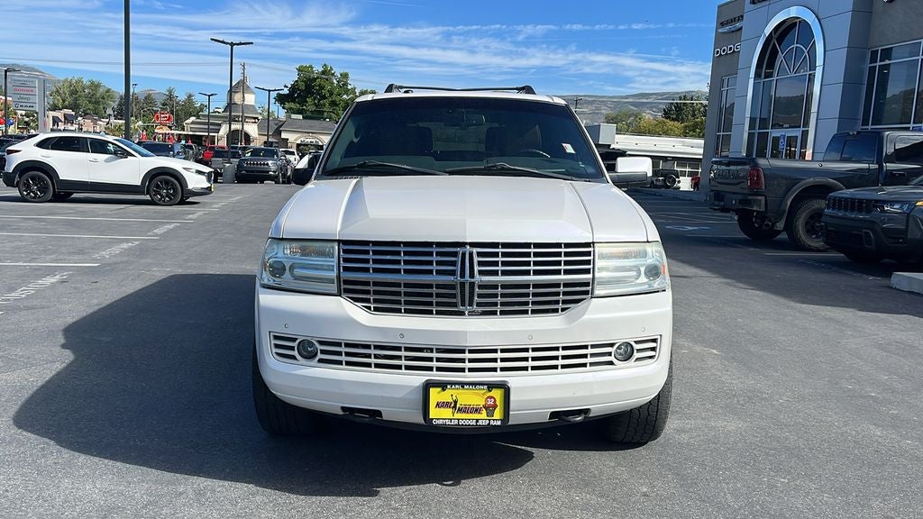 2011 Lincoln Navigator Base