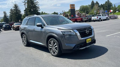 2023 Nissan Pathfinder Platinum