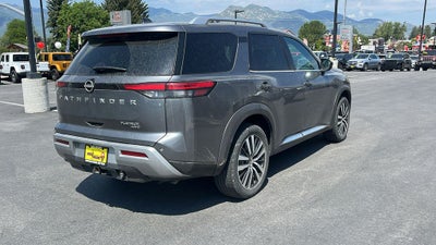 2023 Nissan Pathfinder Platinum