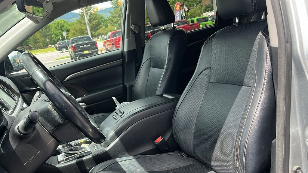2017 Toyota Highlander Limited