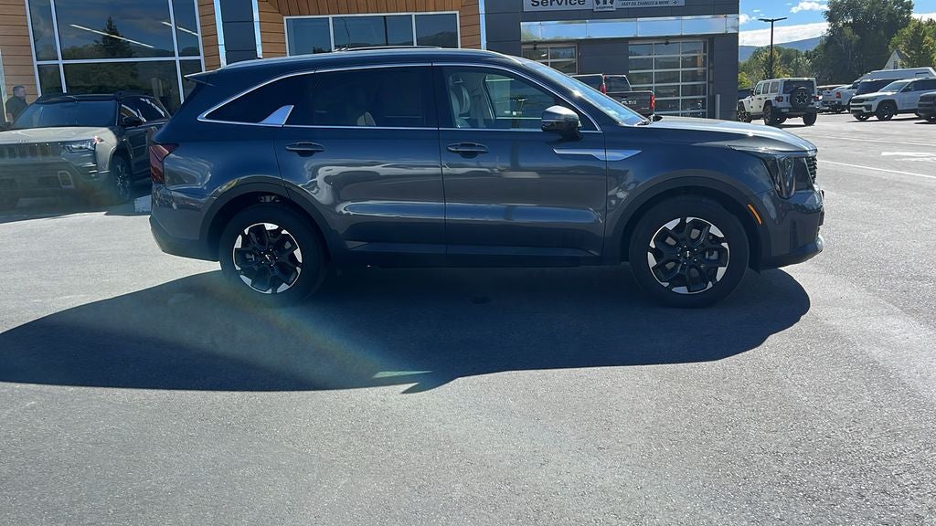 2025 Kia Sorento S