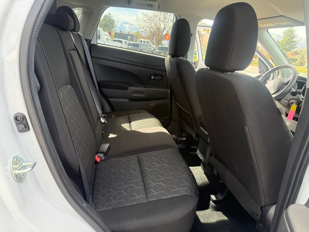 2025 Mitsubishi Outlander Sport Base