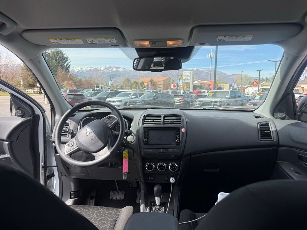 2025 Mitsubishi Outlander Sport Base