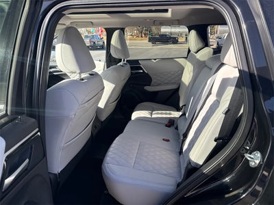 2023 Mitsubishi Outlander PHEV SEL