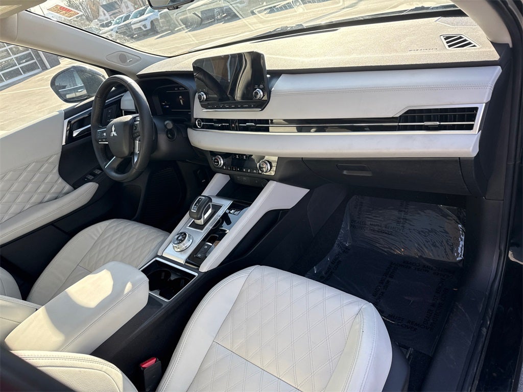 2023 Mitsubishi Outlander PHEV SEL