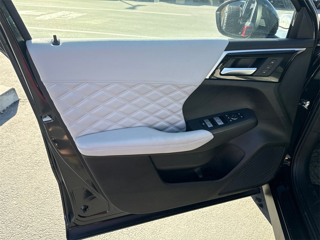 2023 Mitsubishi Outlander PHEV SEL