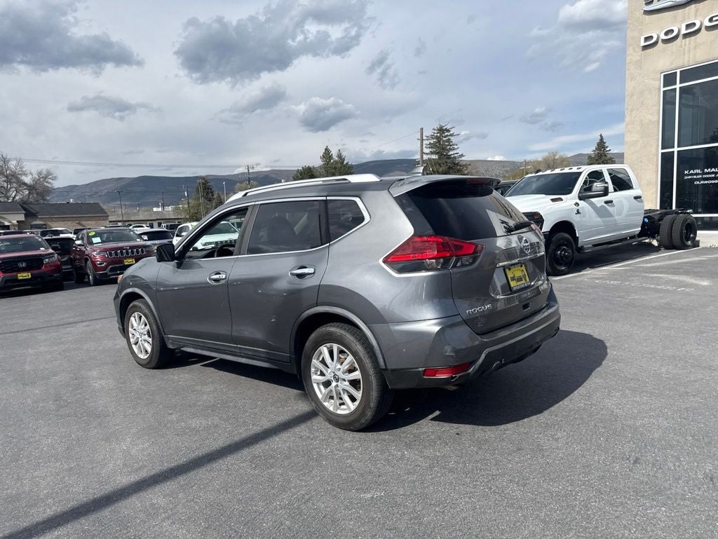 2017 Nissan Rogue SV