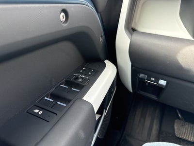 2024 Land Rover Defender 110 S