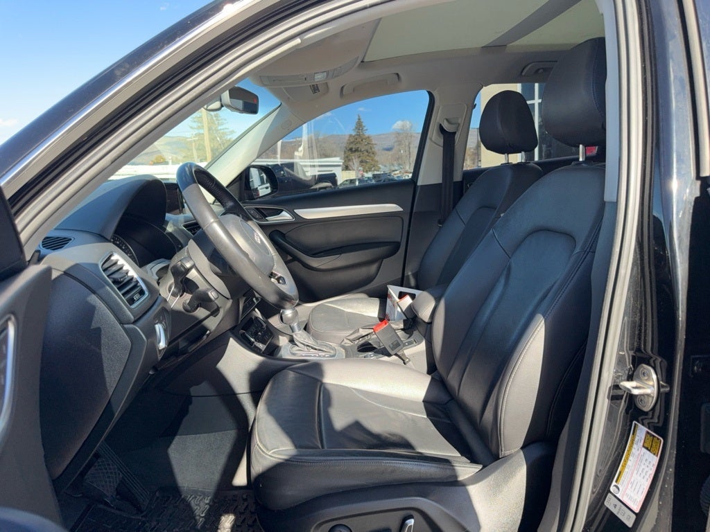 2016 Audi Q3 2.0T Premium Plus FrontTrak