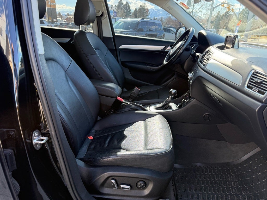 2016 Audi Q3 2.0T Premium Plus FrontTrak