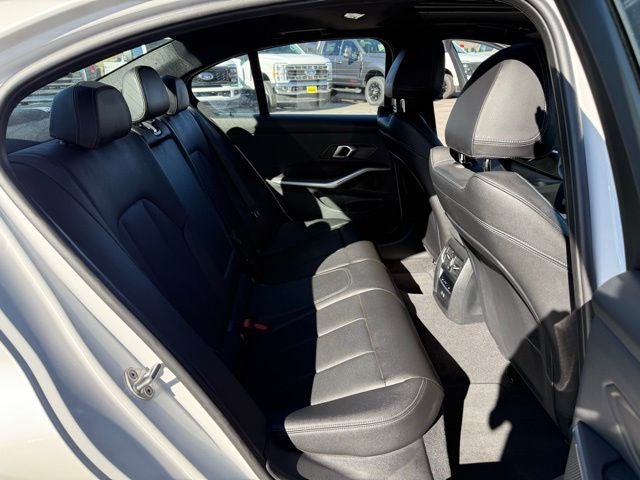 2025 BMW 3 Series 330i xDrive
