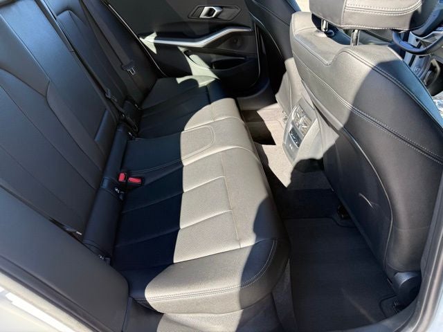 2025 BMW 3 Series 330i xDrive