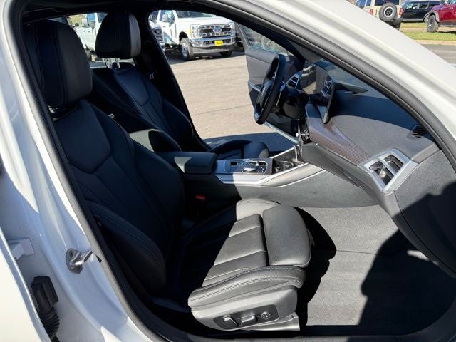 2025 BMW 3 Series 330i xDrive