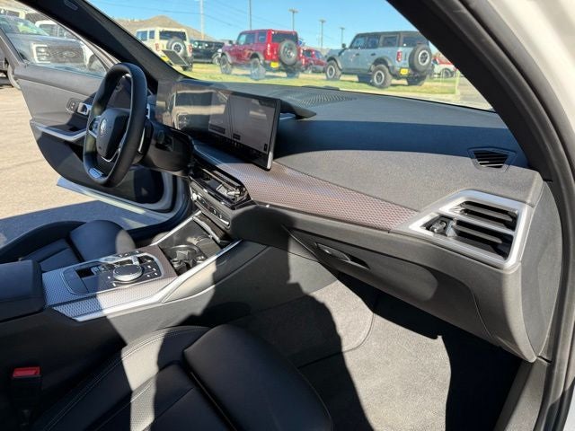 2025 BMW 3 Series 330i xDrive