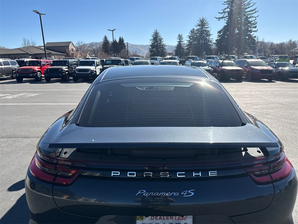 2020 Porsche Panamera 4S