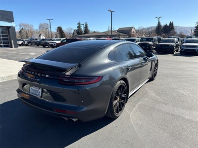 2020 Porsche Panamera 4S
