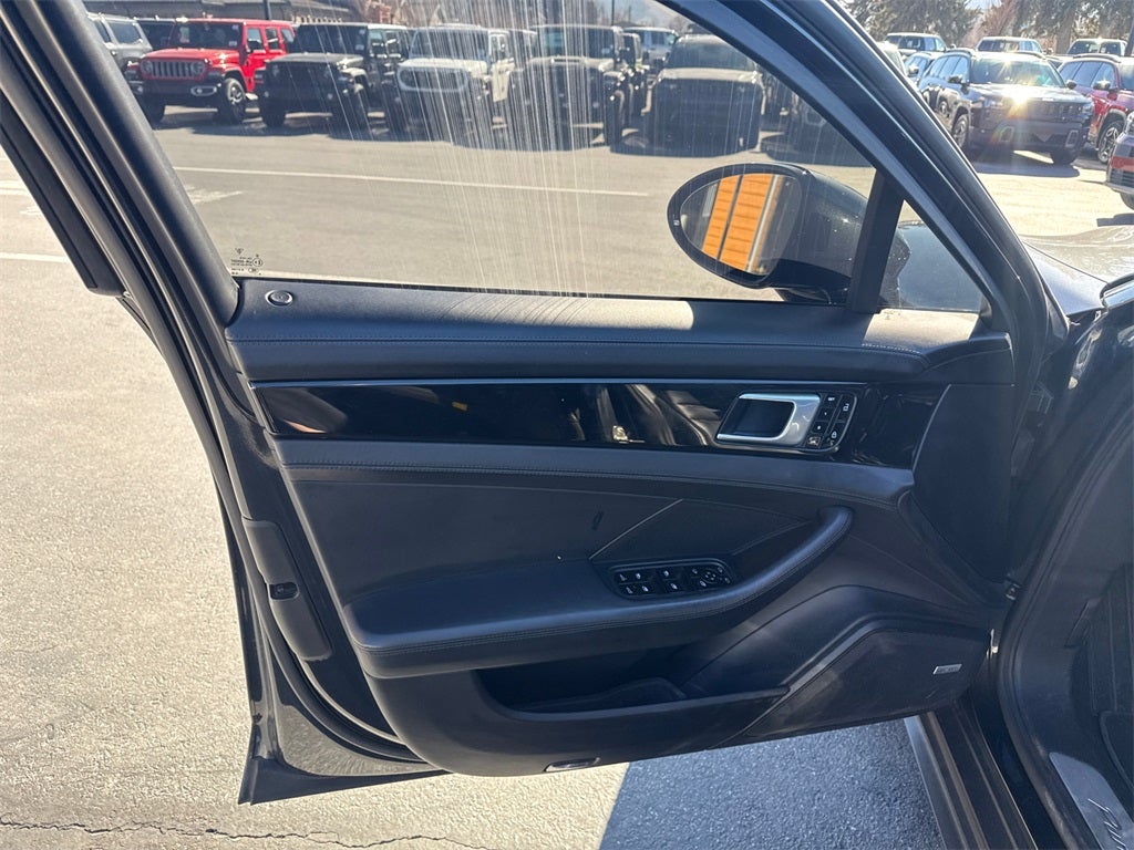 2020 Porsche Panamera 4S