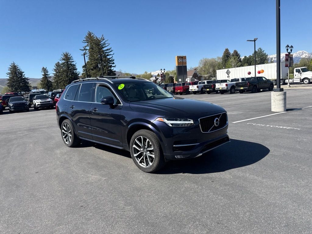 2017 Volvo XC90 T6 Momentum