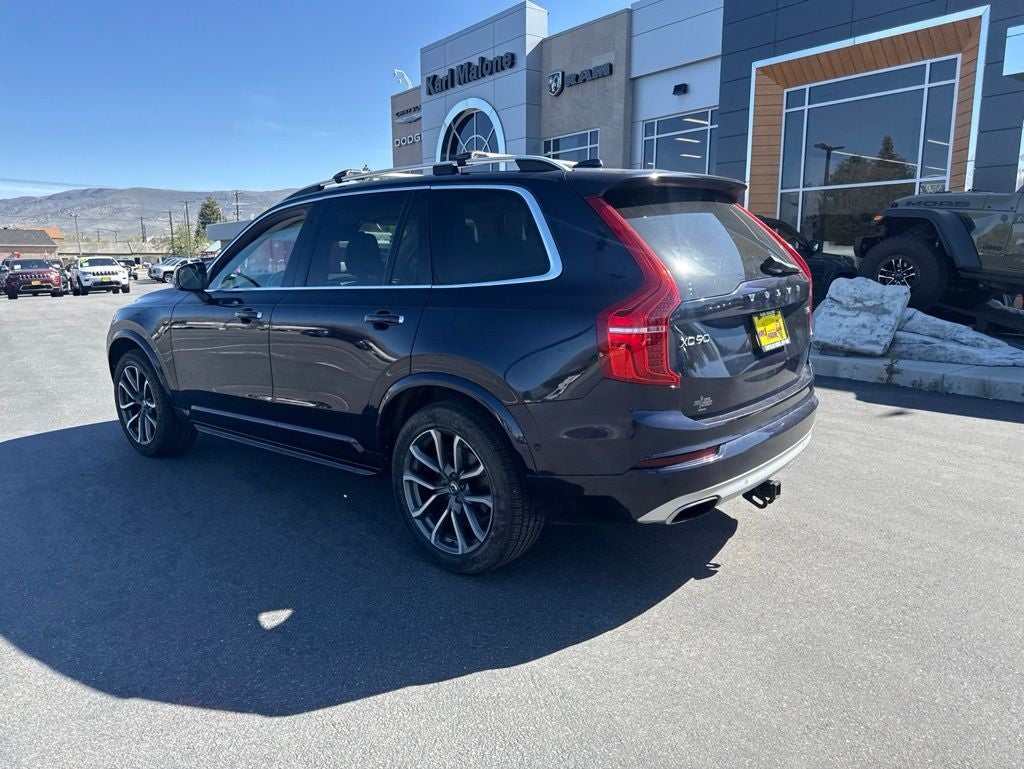 2017 Volvo XC90 T6 Momentum