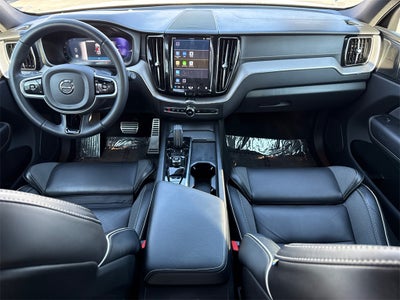 2022 Volvo XC60 Recharge Plug-In Hybrid T8 R-Design