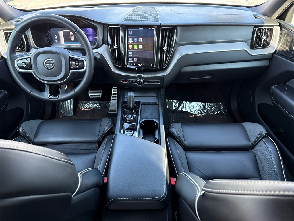 2022 Volvo XC60 Recharge Plug-In Hybrid T8 R-Design