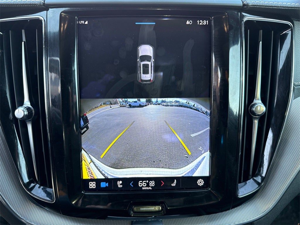 2022 Volvo XC60 Recharge Plug-In Hybrid T8 R-Design