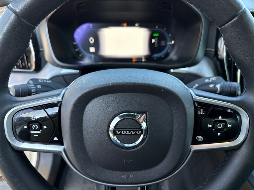 2022 Volvo XC60 Recharge Plug-In Hybrid T8 R-Design