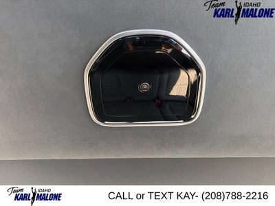 2025 Jeep Grand Wagoneer Base