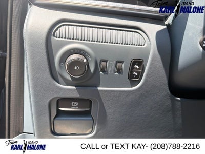 2025 Jeep Grand Wagoneer Base