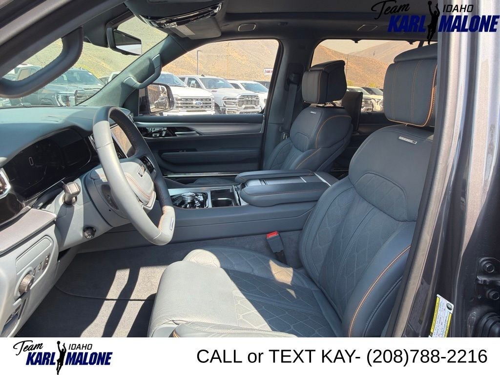 2025 Jeep Grand Wagoneer Base