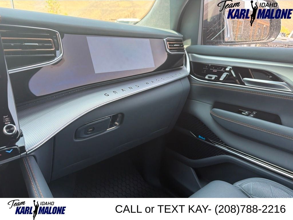 2025 Jeep Grand Wagoneer Base