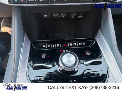 2025 Jeep Grand Wagoneer Base