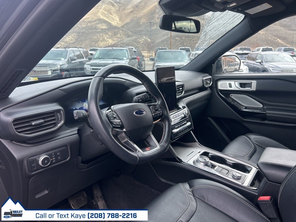 2022 Ford Explorer ST