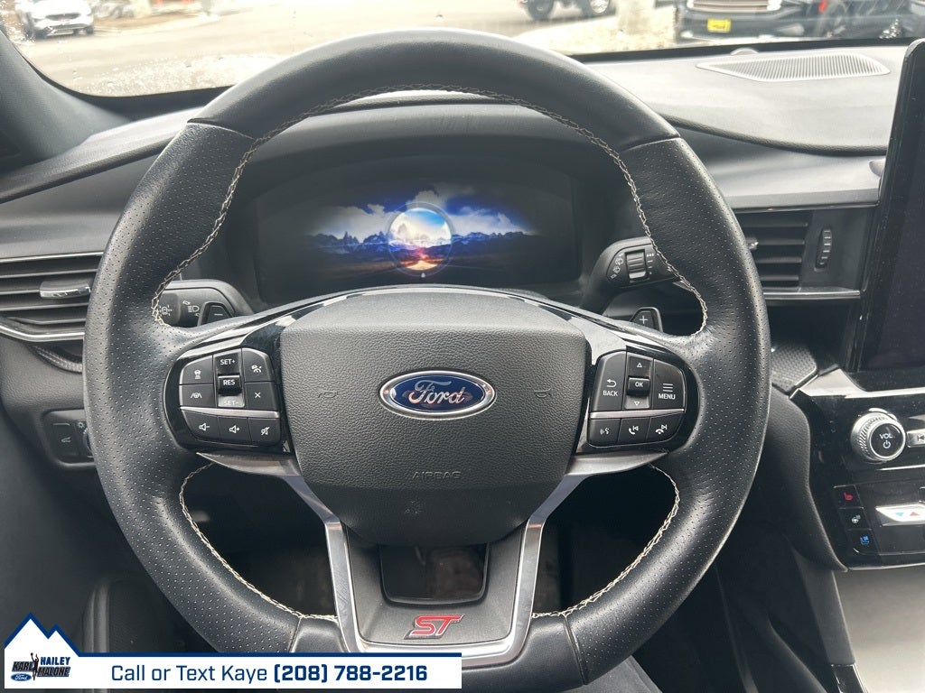 2022 Ford Explorer ST