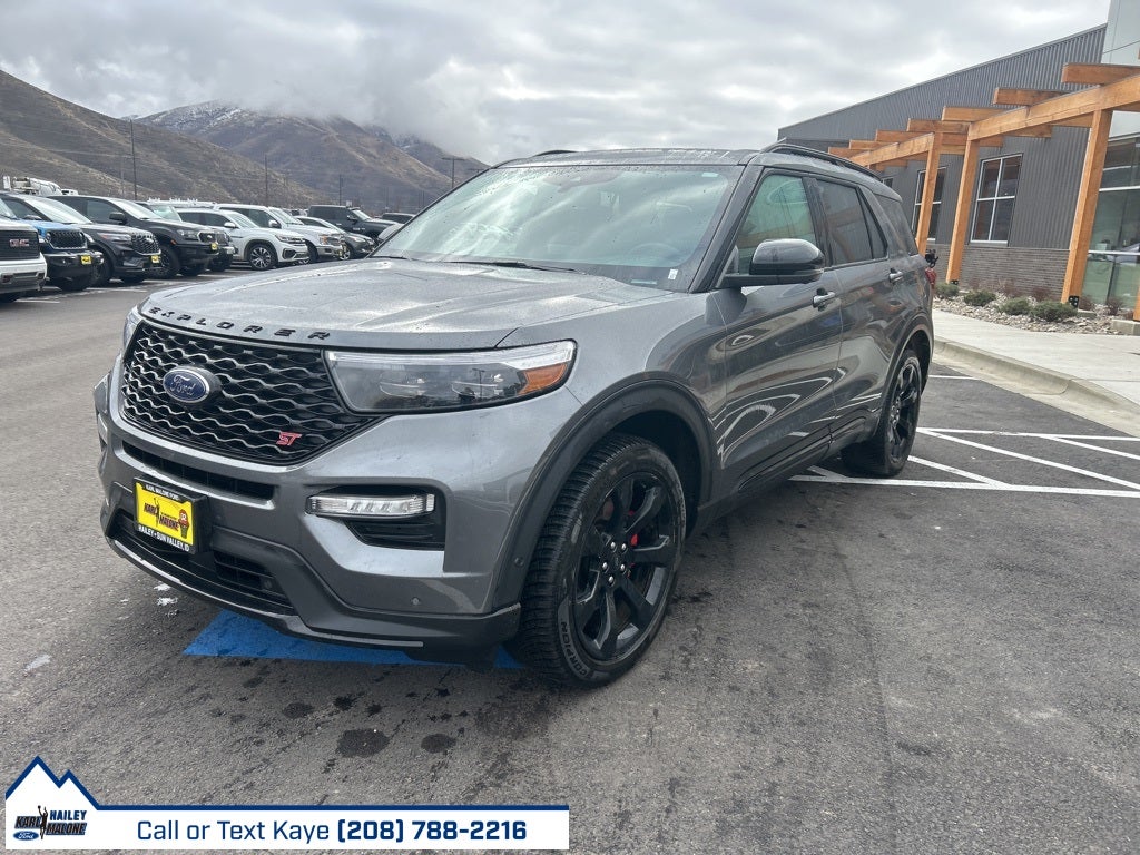 2022 Ford Explorer ST