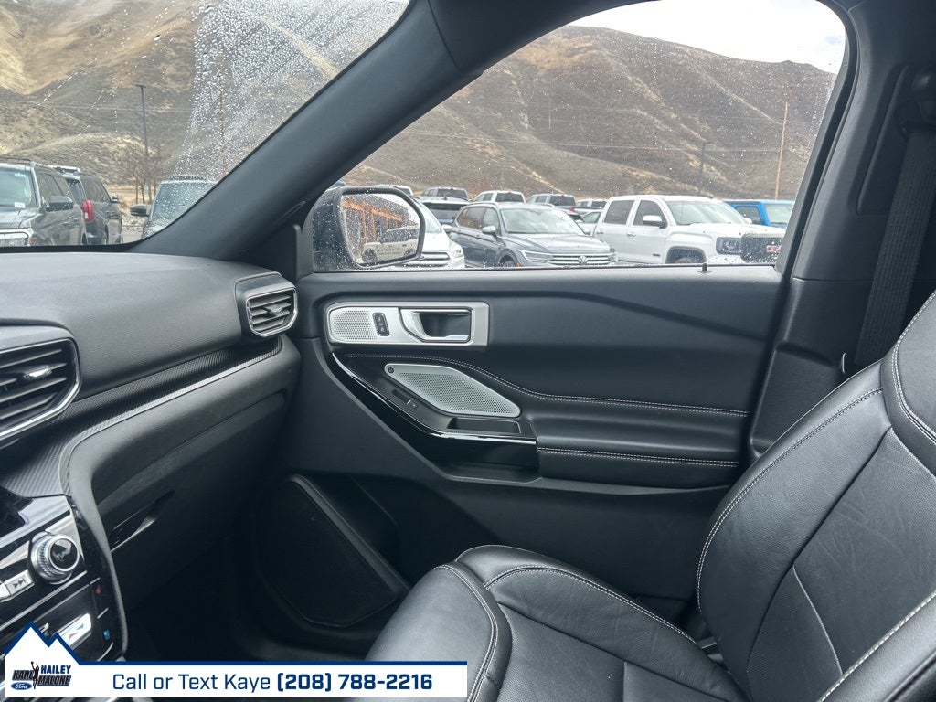 2022 Ford Explorer ST