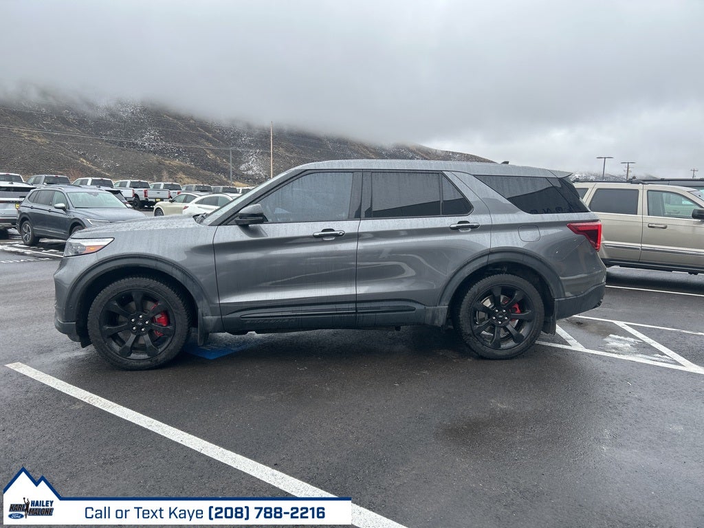 2021 Ford Explorer ST